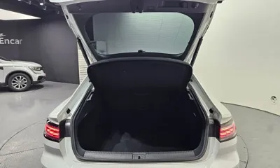 Volkswagen Arteon 2022, 39882 км, за 20217.93 USD - фото 20