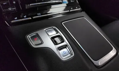 Hyundai Grandeur 2020, 120539 км, за 11854.29 USD - фото 9
