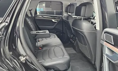 Volkswagen Touareg 2024, 26290 км, за 48874.13 USD - фото 12