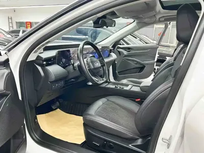 Ford Mondeo 2023, 40000 км, за 13616.22 USD - фото 7