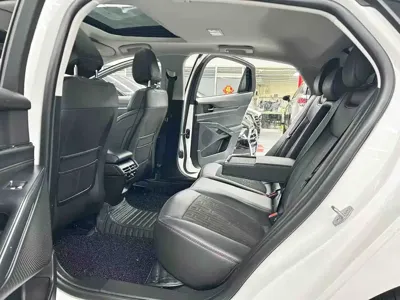 Ford Mondeo 2023, 40000 км, за 13616.22 USD - фото 8