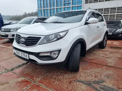 Kia Sportage 2012, 82900 км, за 4755.7 USD