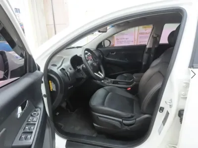 Kia Sportage 2012, 82900 км, за 4755.7 USD