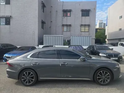 Hyundai Grandeur 2021, 13000 км, за 17434.31 USD