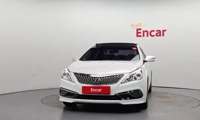 Hyundai Grandeur 2015, 155017 км, за 4875.51 USD