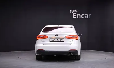 Kia K3 2013, 38346 км, за 4690.56 USD