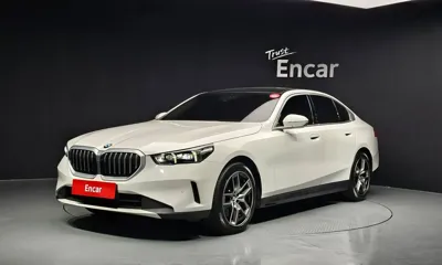 BMW 5-Series · 2024 год