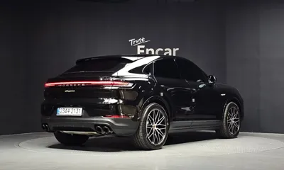 Porsche Cayenne 2025, 9578 км, за 112703.64 USD