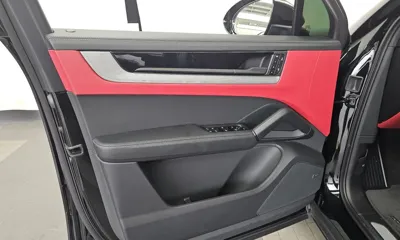 Porsche Cayenne 2025, 9578 км, за 112703.64 USD - фото 24