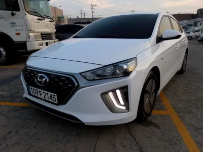 Hyundai Ioniq 2020, 328055 км, за 5714.1 USD