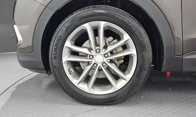 Hyundai Santafe 2016, 96888 км, за 7318.51 USD