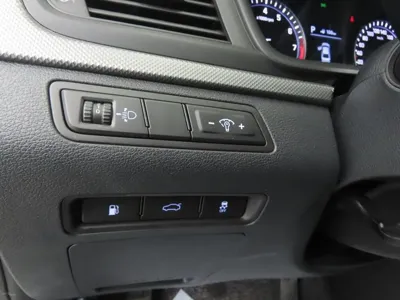 Hyundai Sonata 2019, 27795 км, за 7280.76 USD - фото 16