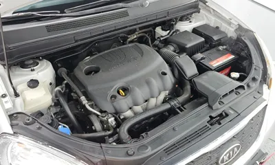 Kia Carens 2013, 162555 км, за 2553.5 USD - фото 6