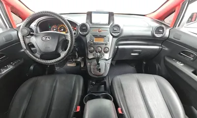 Kia Carens 2013, 162555 км, за 2553.5 USD - фото 7