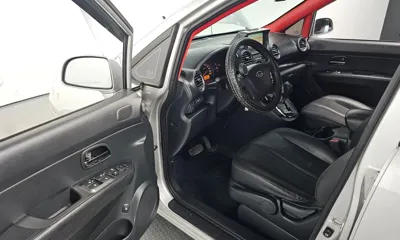 Kia Carens 2013, 162555 км, за 2553.5 USD - фото 10