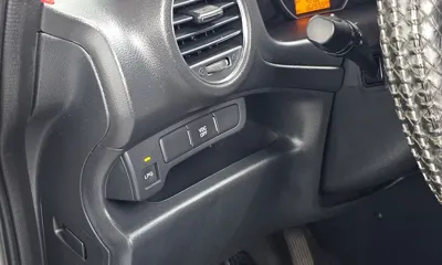 Kia Carens 2013, 162555 км, за 2553.5 USD - фото 17