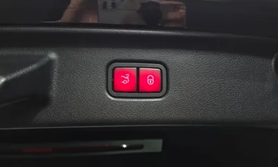 Mercedes-Benz S-Class 2022, 98059 км, за 43997.97 USD - фото 28