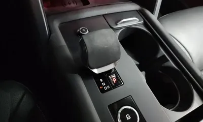 Land Rover Discovery 2022, 51874 км, за 34068.53 USD - фото 9