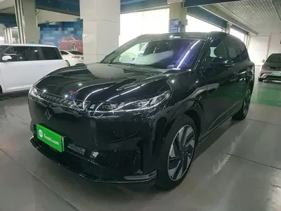 eπ eπ008 2025, 28400 км, за 18339.81 USD