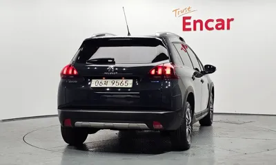Peugeot 2008 2017, 70516 км, за 5537.46 USD