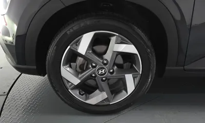 Hyundai Venue 2022, 24565 км, за 12871.35 USD