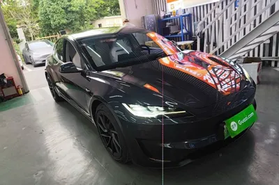 Tesla Model 3 2024, 32400 км, за 41490 USD