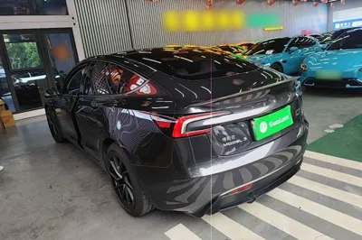 Tesla Model 3 2024, 32400 км, за 41490 USD
