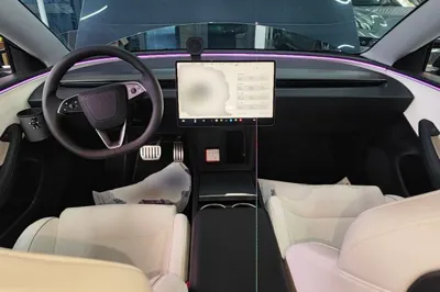 Tesla Model 3 2024, 32400 км, за 41490 USD - фото 12
