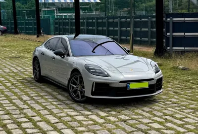 Porsche Panamera 2025, 8400 км, за 118091.11 USD