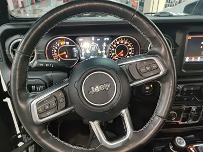 Jeep Wrangler 2021, 59500 км, за 38227.63 USD - фото 11