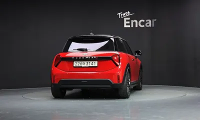 MINI Cooper 2025, 6963 км, за 21788.06 USD