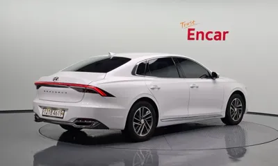 Hyundai Grandeur 2022, 357649 км, за 6825.71 USD