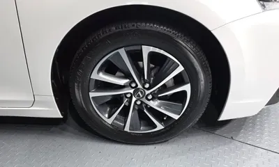 Lexus CT200h 2018, 49111 км, за 14740.89 USD