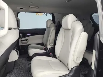 Kia Canival 2021, 67700 км, за 16591.78 USD - фото 12