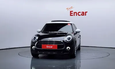 MINI Cooper 2020, 169023 км, за 6833.88 USD