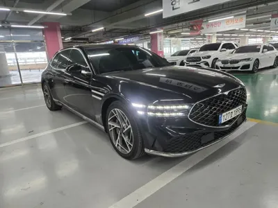 Genesis G90 2022, 62800 км, за 40716.63 USD