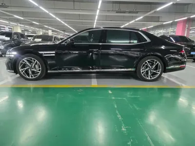 Genesis G90 2022, 62800 км, за 40716.63 USD