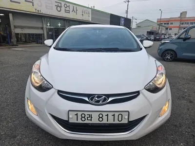 Hyundai Avante · 2013 год