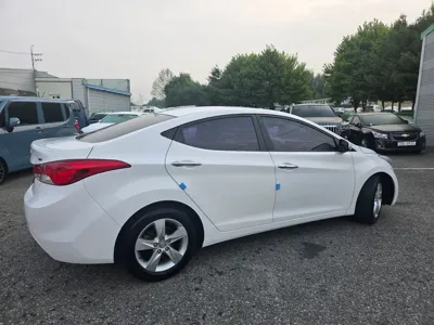 Hyundai Avante 2013, 136000 км, за 3931.99 USD - фото 7