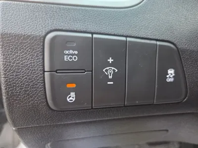 Hyundai Avante 2013, 136000 км, за 3931.99 USD - фото 12