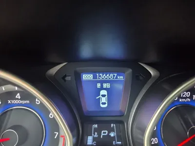 Hyundai Avante 2013, 136000 км, за 3931.99 USD - фото 13