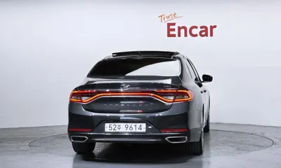 Hyundai Grandeur 2018, 180435 км, за 9056.06 USD