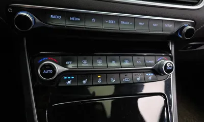 Hyundai Grandeur 2018, 180435 км, за 8993.04 USD - фото 18