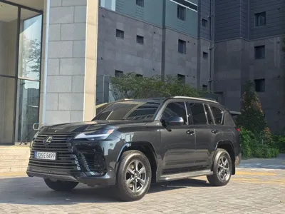 Lexus LX 2025, 10 км, за 142949.98 USD