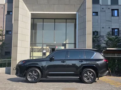 Lexus LX 2025, 10 км, за 142949.98 USD