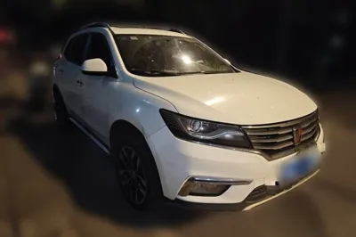 Roewe RX5 2016, 165100 км, за 4247 USD