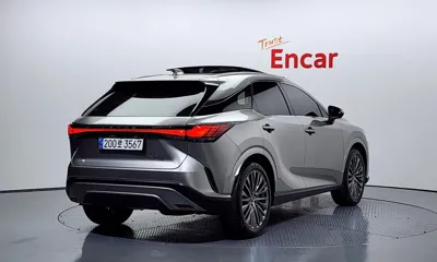Lexus RX 2024, 29938 км, за 44862.9 USD