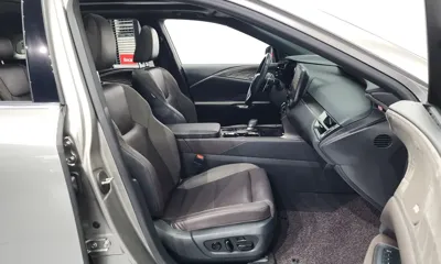 Lexus RX 2024, 29938 км, за 44862.9 USD - фото 11