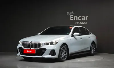 BMW 5-Series · 2024 год
