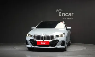 BMW 5-Series 2024, 22970 км, за 40325.75 USD